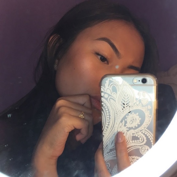 Meet your Posher, Amanda - Picture 1 of 1